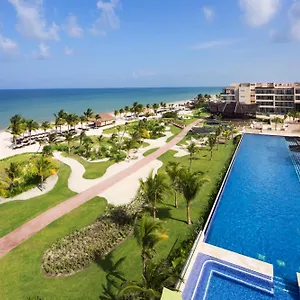 Semesteranläggning (resort) Royalton Riviera Cancun, An Autograph Collection & Casino (adults Only)